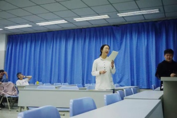C:\Users\wanglijuan\Desktop\辩论赛\微信图片_20190421155243.jpg